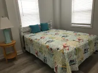 Newly remodeled &100 steps to the beach access.  Very clean and close to beach.