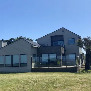 Elegant Coastal Retreat with Ocean Views, Hot Tub & Dog Friendly