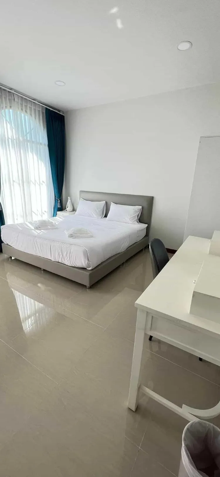 ห้องสแตนดาร์ด เตียงใหญ่ 1 เตียง