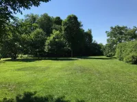 Cozy Farmhouse Nestled Between Stowe and Waterbury Hotels in Waterbury Center