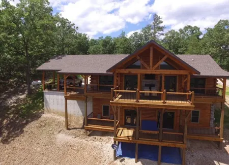 CLEAR VIEW CABIN - only 1 mile from Van Buren & Current Rvr @ Big Spring Park!