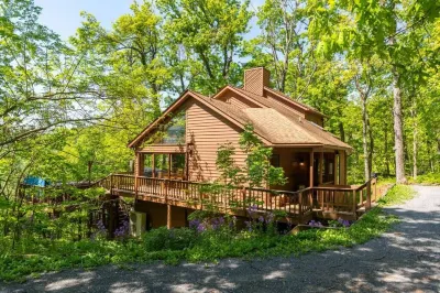 Misty Mountain Cabin w/spa