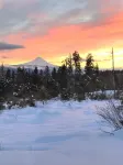 Modern Mountain View Getaway - 26 Acres - 4-Star