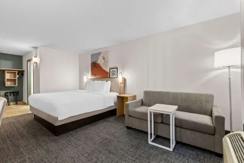 Spark by Hilton Bensalem Philadelphia - breakfast