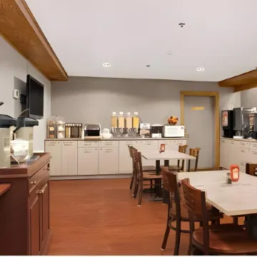 Travelodge Suites by Wyndham Saint John