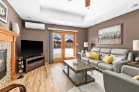 Spacious and Modern Townhome in Superior - Near Duluth - Dog Friendly