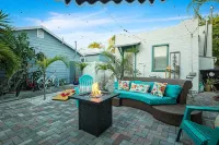 A Tropical Beauty🏝🏠 Historic Charm + Modern Luxury - 2-Star