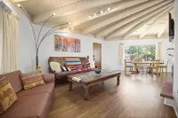 Taos Pine Home - A/C - HotTub - Entire House - Private Courtyard Hotels in Taos