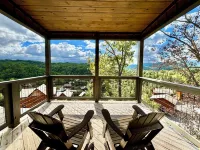 NEW Pool Cabin/Mountain Views/Hot Tub/Fire Pit/4 Arcades/Pool Table/Shuffleboard