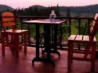 Baanrai Areeya Hotels in Chom Bueng