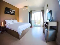 Plus Hotel