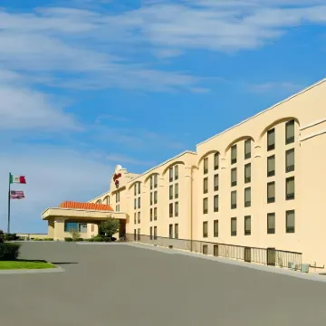 Hampton Inn by Hilton Chihuahua City Hotels near Chepe Station