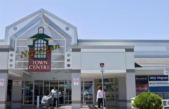 納雷蘭汽車酒店