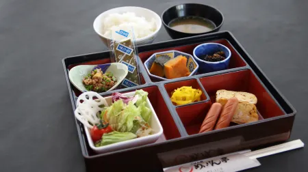 Hotel Meiken Отели рядом со станцией JR Tsuchiura station