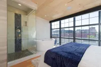 Old Port Penthouse Suite - Amazing Harbor Views