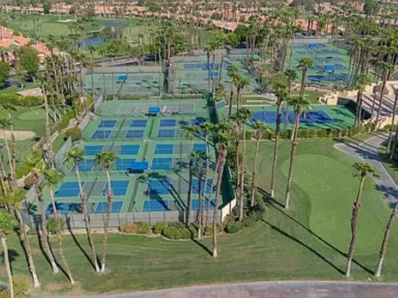 Your Palm Desert Vacation Getaway at the Palm Valley Country Club is calling!
