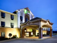 Holiday Inn Express FOREST CITY by IHG - Gym