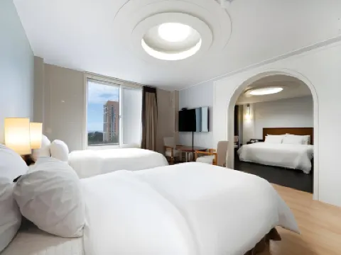 ทงแฮ โฮเทล มี โรงแรมใกล้หาดชูอัม