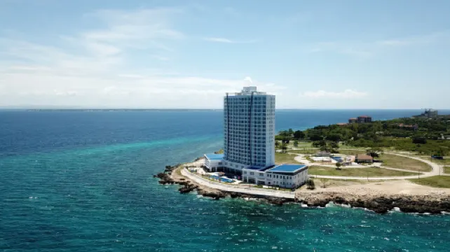 Arterra Hotel and Resort