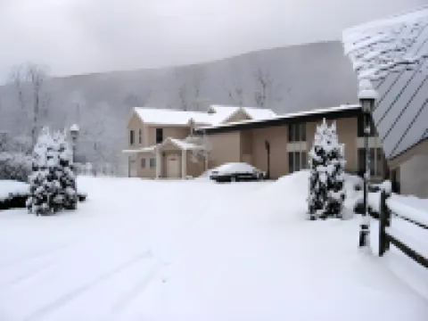 Toll Road Inn Hotels in Bennington County