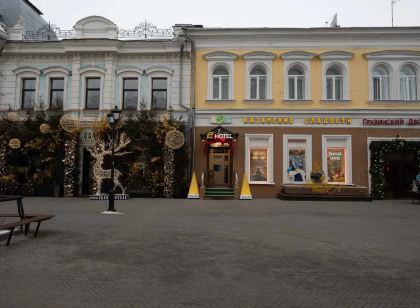 Hotel, Iqhotel