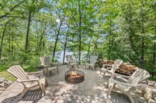 Lakefront Stay Near Harrison Hills Trails