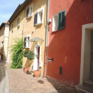 Le Pêcheur Revisité by Winkyhouse Cassis