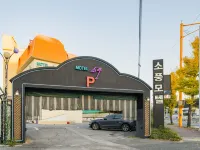 Yeoju Sopoong Hotel berhampiran House of Empress Myeongseong