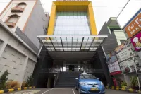 RedDoorz near Kota Tua 2 Hotel di Jakarta Barat