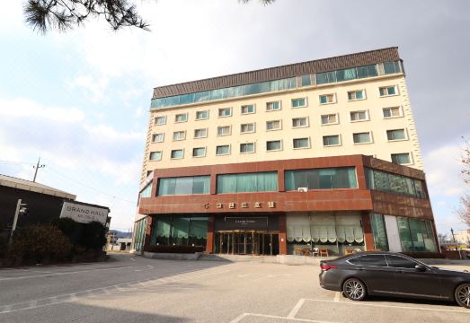 충주그랜드관광호텔 로비 모습