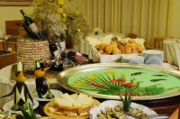 Hotel Oasis - Frühstück