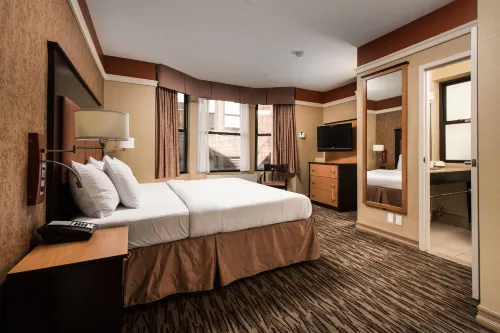 The Hotel at Fifth Avenue