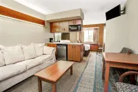 Microtel Inn & Suites by Wyndham Mason/Kings Island Hotels in Mason