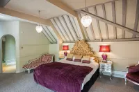 The Spread Eagle Hotel Hotels in Уоддесдон