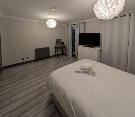 Woodgrove Holiday Homes, Inverness Отели в г. Каллоден