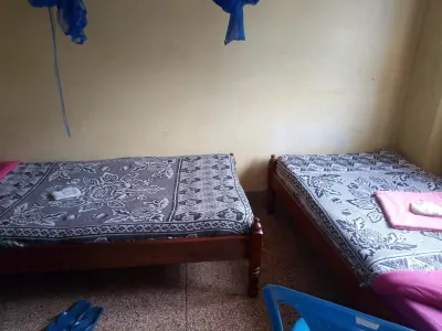 앳 이즈 게스트 하우스  호텔