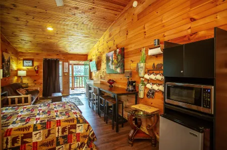 Bigfoot Lodge Room Four