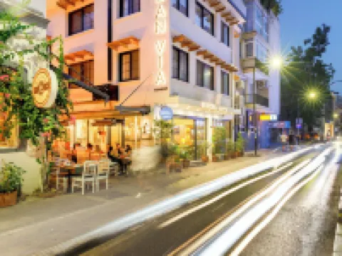 กรานวีอาลซันชัก โรงแรมในอิซมีร์