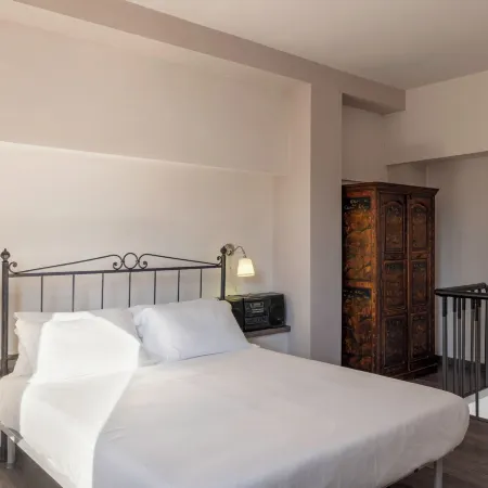 V Hotel