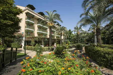 Crystal Paraiso Verde Resort & Spa - Ultimate All Inclusive Отели в г. Серик