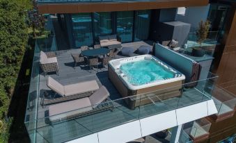 BJ81 Suite Hotel