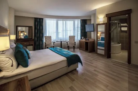 LİVA HOTEL MERSİN Отели рядом с достопримечательностью «Mersin Mezitli»