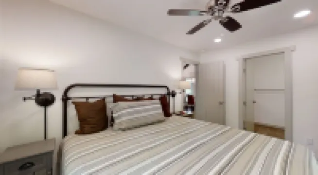 Happy Camper 1 Bedroom Cottage by RedAwning