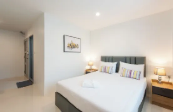 ロイヤル BJ ホテル バリハイ桟橋周辺のホテル