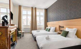 Le Phénix Hôtel