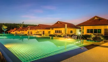รูปภาพของPhuket Airport Villa