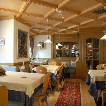 Hotel Adriana