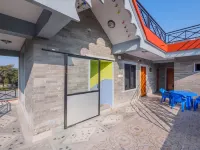 Hotel Sunflower Отели рядом с достопримечательностью «Пещера Bat Cave»