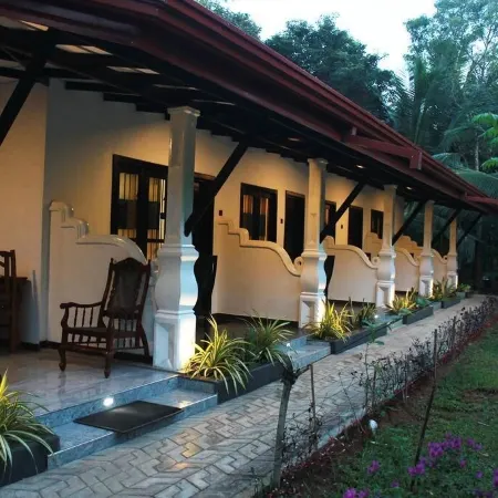 Amron Resort Sigiriya