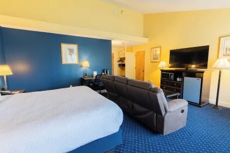 Fireside Inn & Suites Waterville Отели рядом с достопримечательностью «Two Cent Bridge»